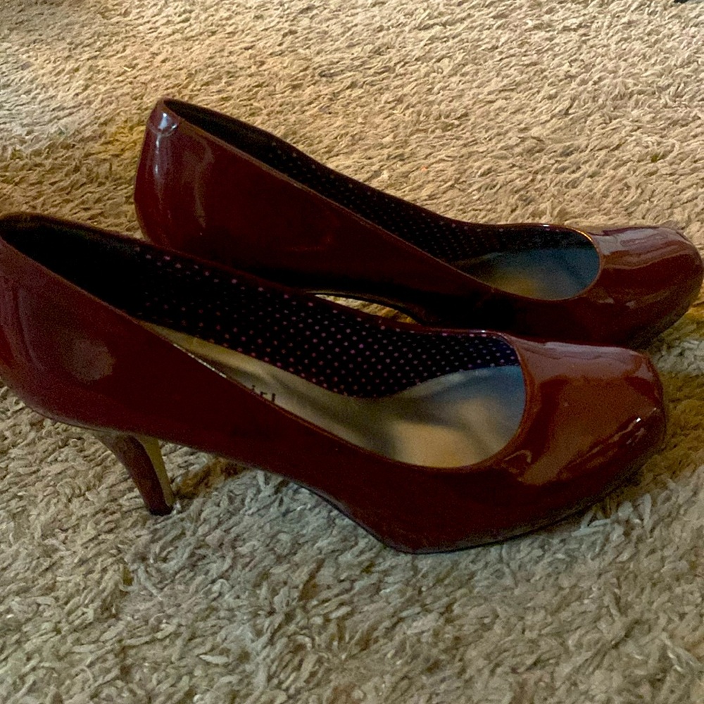 Madden girl red pumps square toe